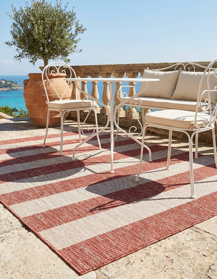 Detail image of 5' 3 x 5' 3 Easy-Clean Ribbon Indoor / Outdoor Square Rug