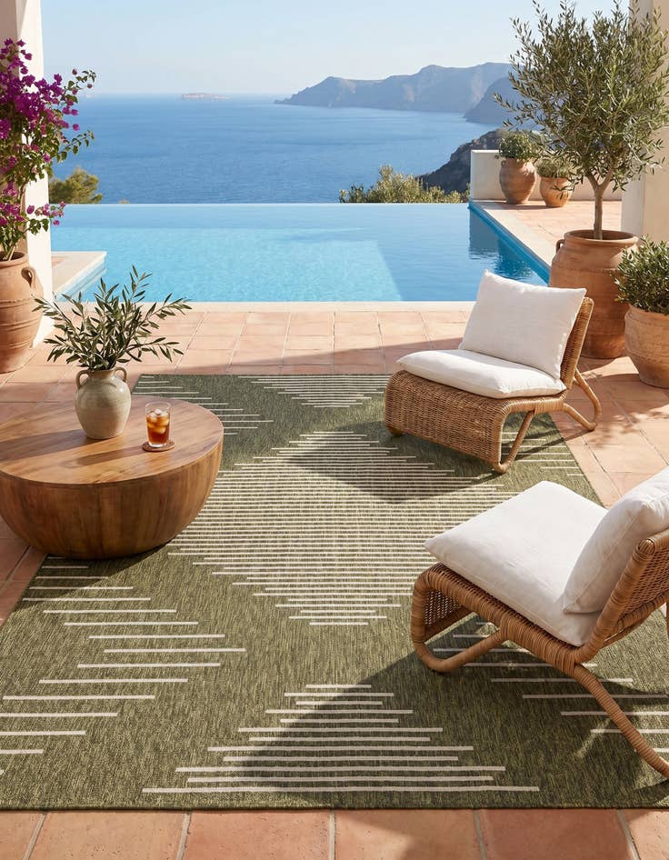 Detail image of 7' x 10' Easy-Clean Modern Indoor / Outdoor Rug