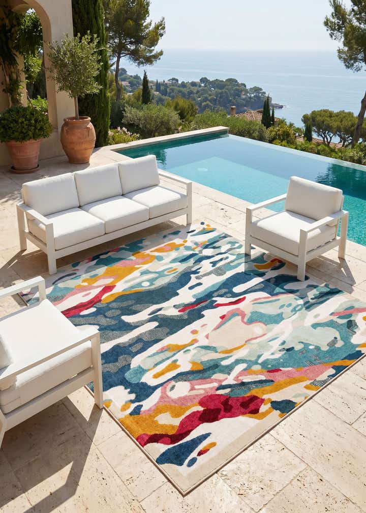 7' 10 x 7' 10 Easy-Clean Casablanca Indoor / Outdoor Square Rug