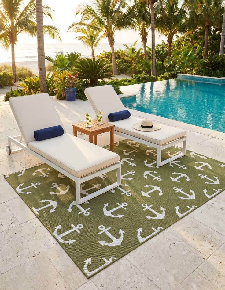 Detail image of 5' 3 x 8' Easy-Clean Coastal Indoor / Outdoor Rug