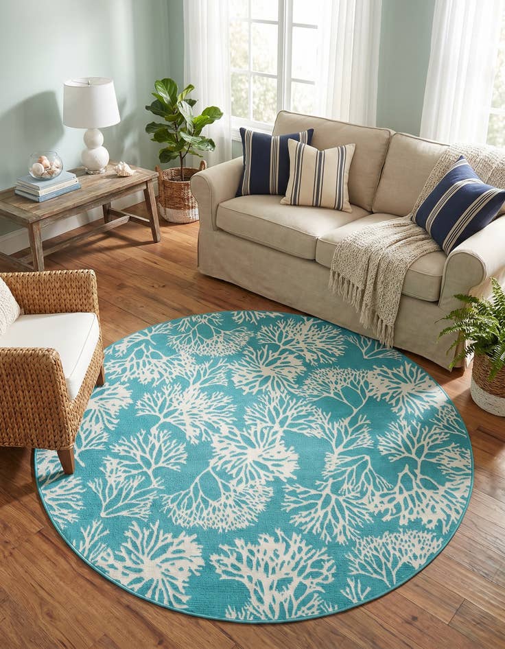 Detail image of 7' x 7' Easy-Clean Coastal Indoor / Outdoor Round Rug