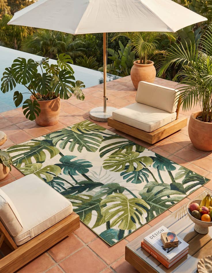 Detail image of 4' x 6' Easy-Clean Botanical Indoor / Outdoor Rug