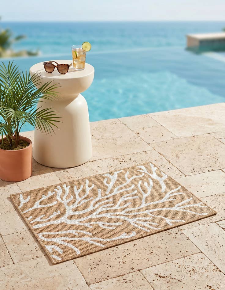 Detail image of 2' x 3' Easy-Clean Coastal Indoor / Outdoor Rug