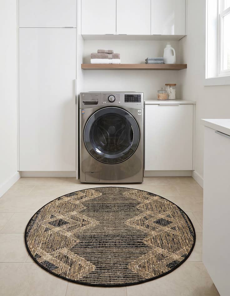 Detail image of 3' x 3' Easy-Clean Modern Indoor / Outdoor Round Rug