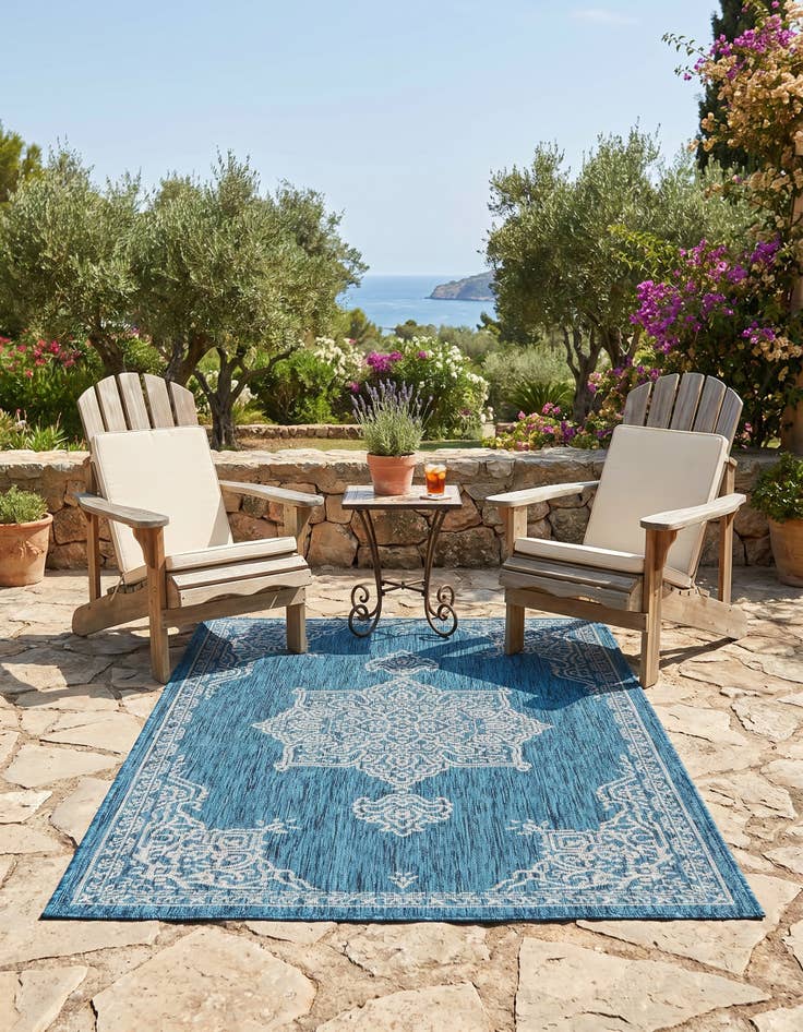 Detail image of 3' x 5' 3 Easy-Clean Traditional Indoor / Outdoor Rug