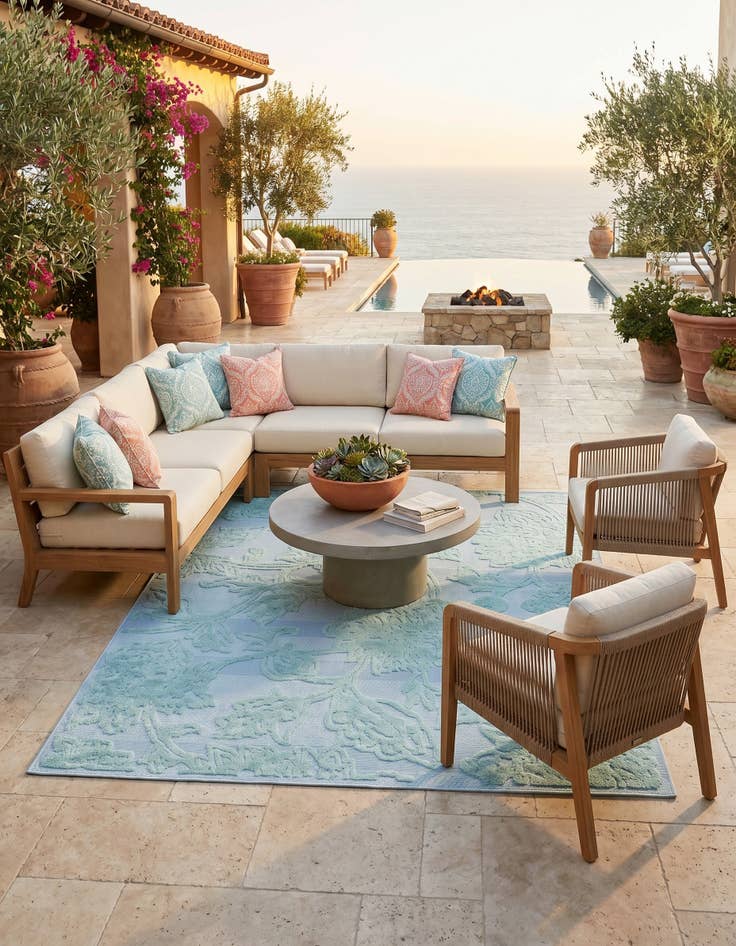 Detail image of 7' x 10' Easy-Clean Aruba Indoor / Outdoor Rug