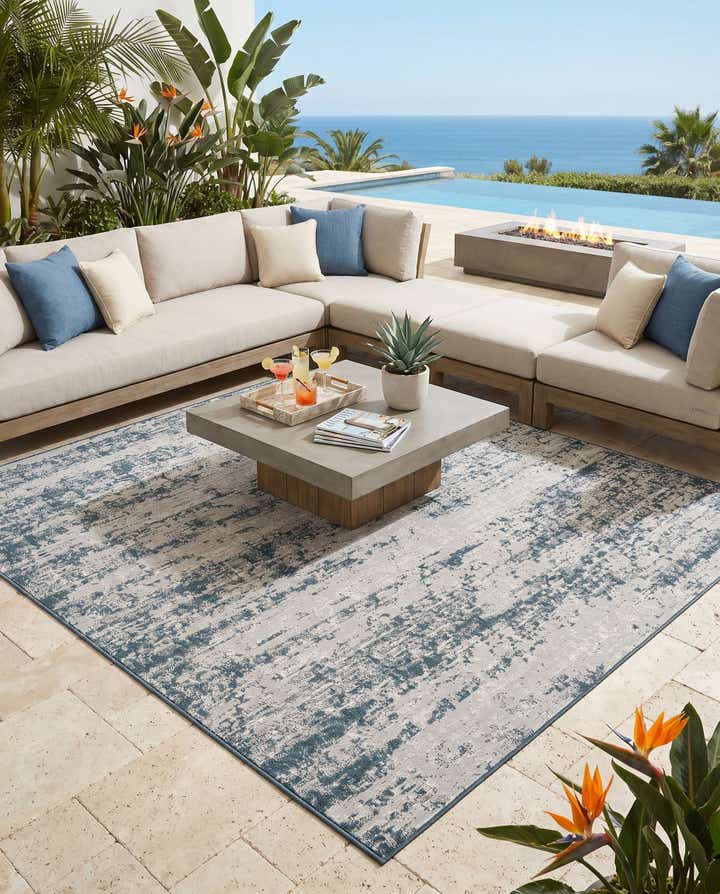 8' x 8' Easy-Clean Modern Indoor / Outdoor Square Rug