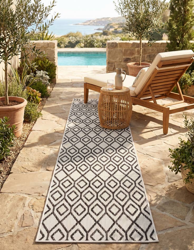 Detail image of 2' x 8' Easy-Clean Jill Zarin Turks and Caicos Indoor / Outdoor Runner Rug