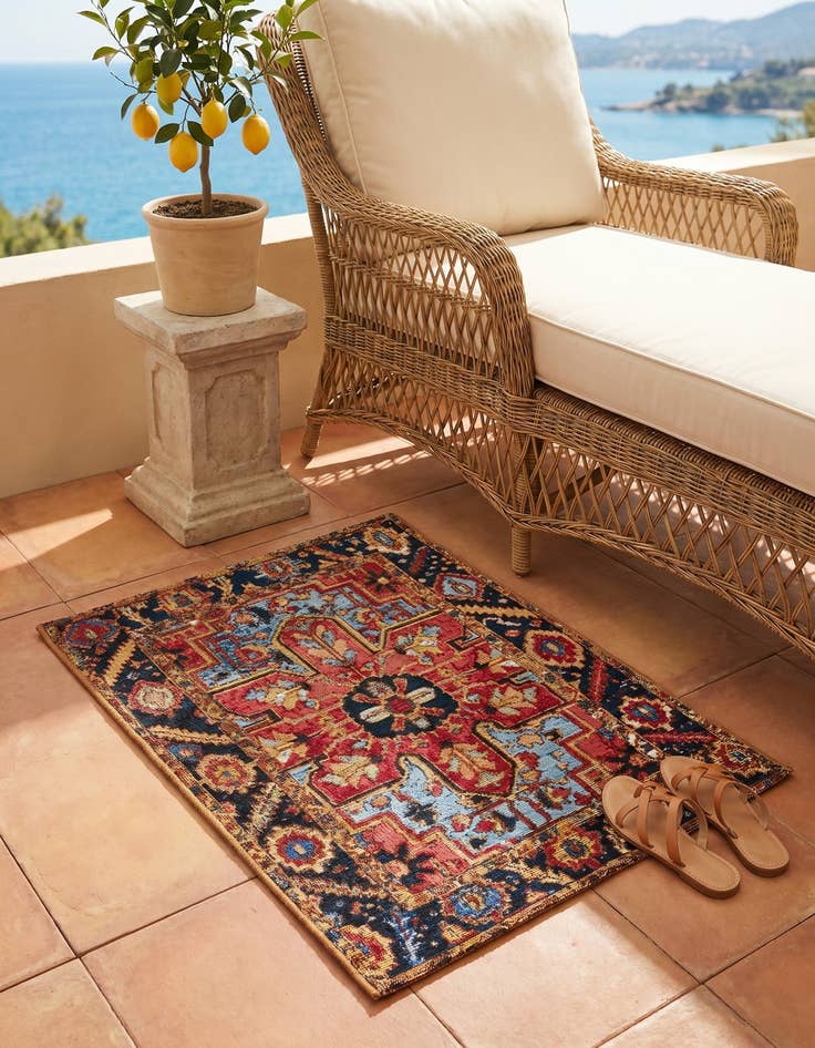 Detail image of 2' x 3' Easy-Clean Traditional Indoor / Outdoor Rug