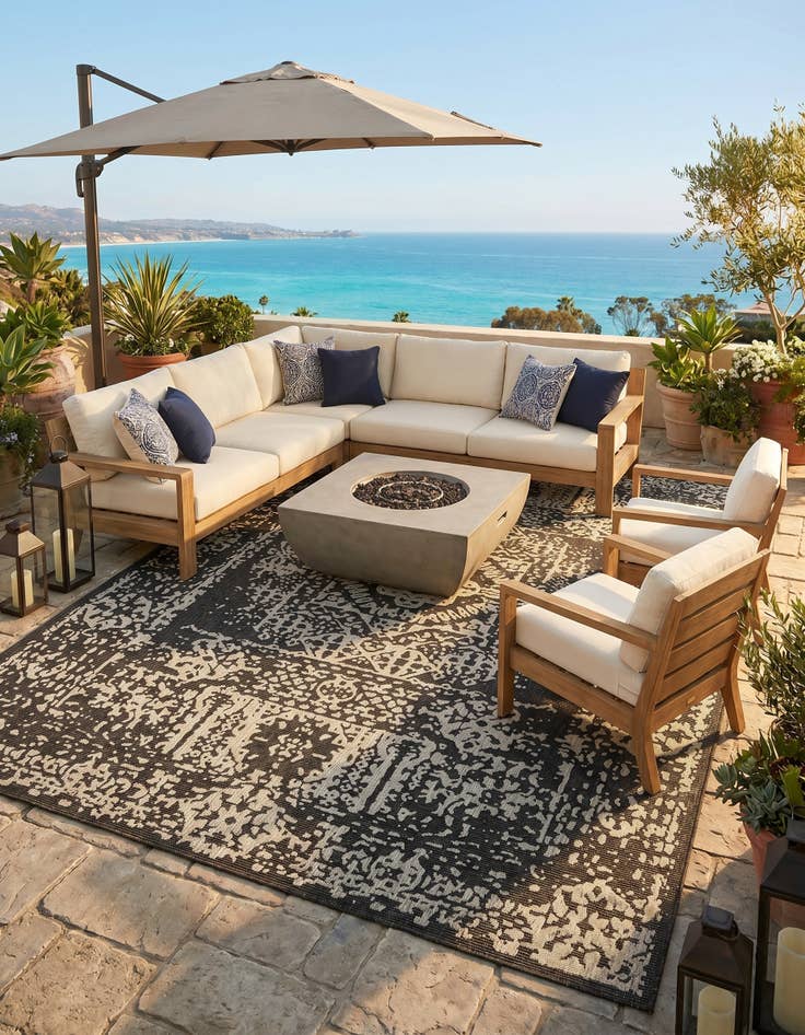 Detail image of 10' x 14' Easy-Clean Traditional Indoor / Outdoor Rug