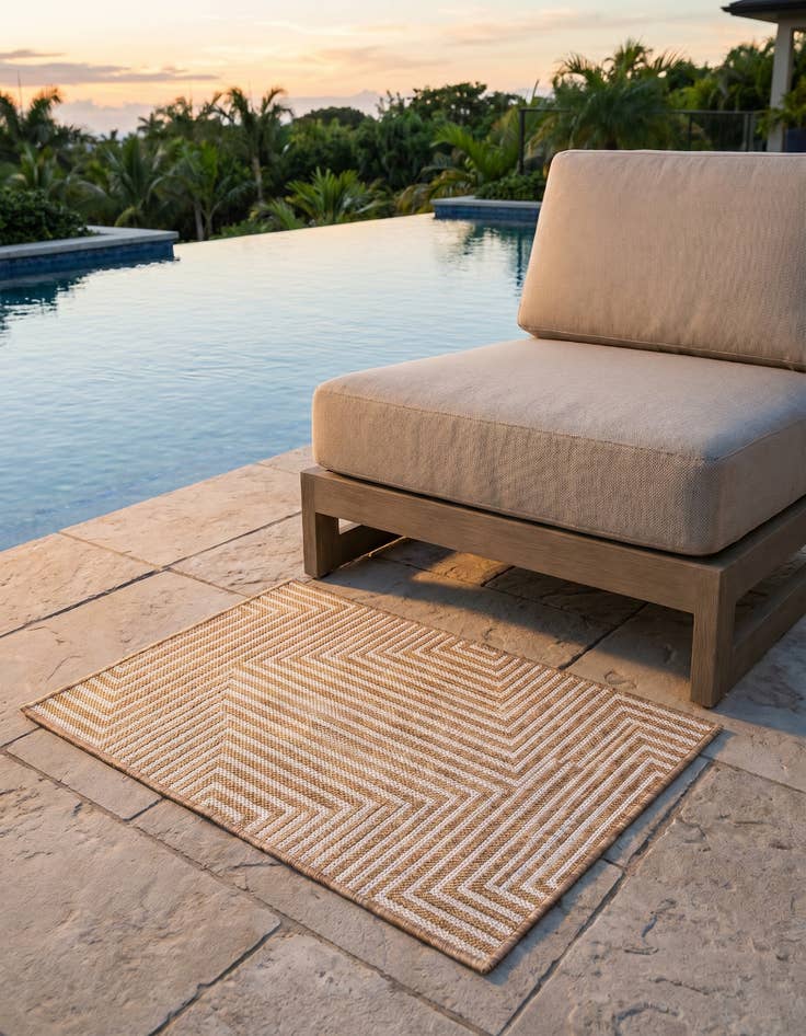 Detail image of 2' x 3' Easy-Clean Modern Indoor / Outdoor Rug