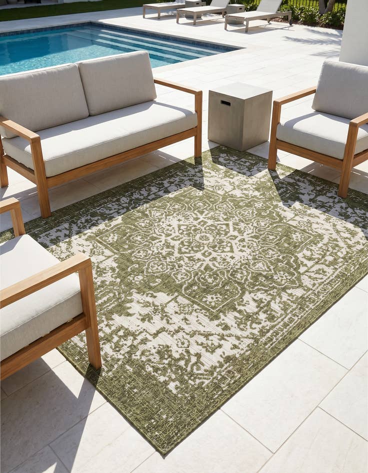 Detail image of 5' 3 x 8' Easy-Clean Jill Zarin Dubai Indoor / Outdoor Rug