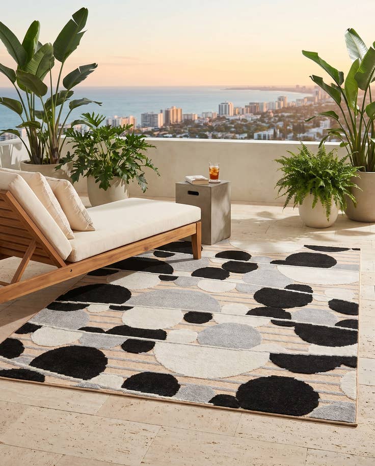Detail image of 5' 3 x 7' 7 Easy-Clean Indoor / Outdoor Rug