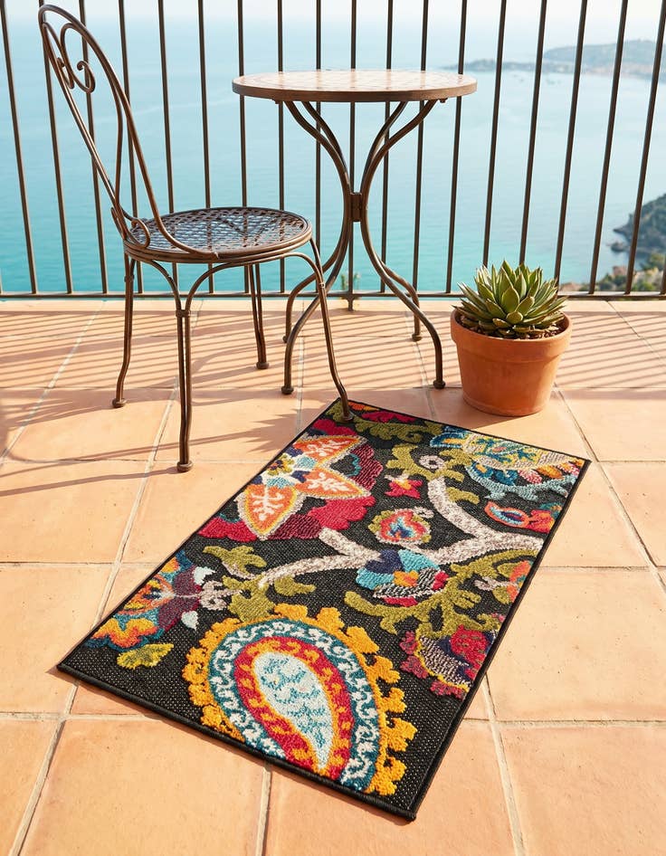 Detail image of 2' x 3' Easy-Clean Casablanca Indoor / Outdoor Rug