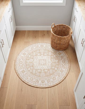 3' x 3' Easy-Clean Aztec Indoor / Outdoor Round Rug