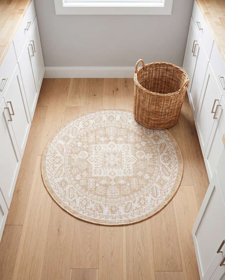 3' x 3' Easy-Clean Aztec Indoor / Outdoor Round Rug