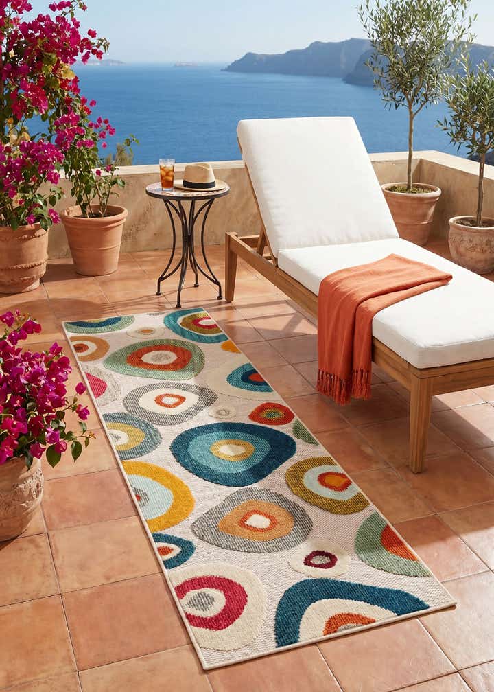 2' x 6' Easy-Clean Casablanca Indoor / Outdoor Runner Rug