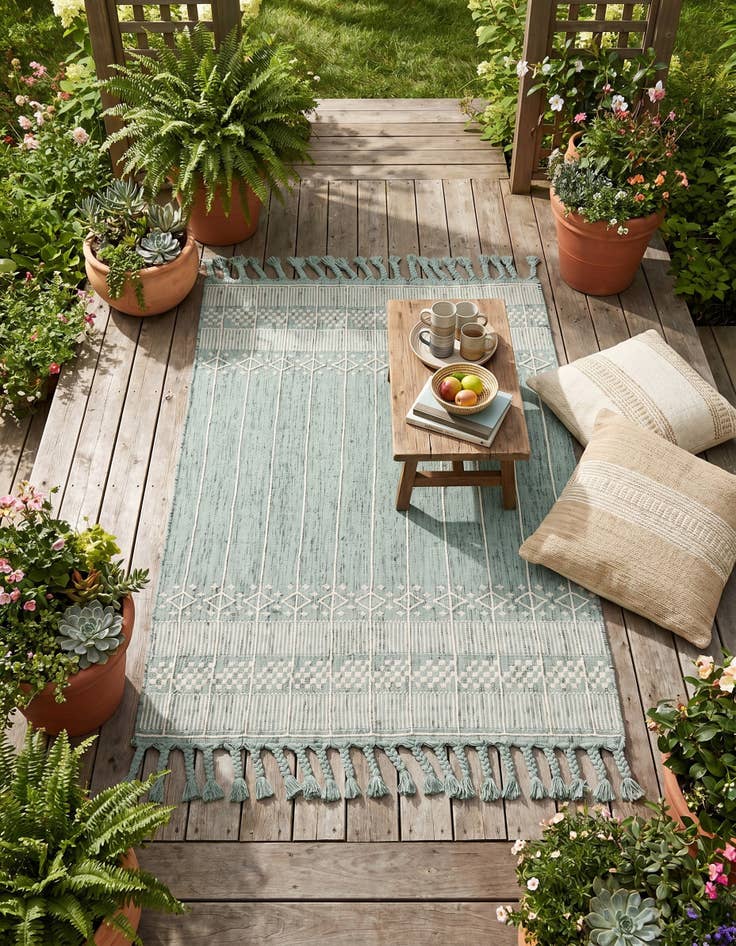 Detail image of 5' 1 x 8' Easy-Clean Eco Bohemian Indoor / Outdoor Rug