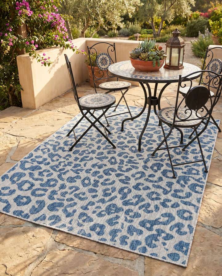 5' 3 x 7' Easy-Clean Safari Indoor / Outdoor Rug