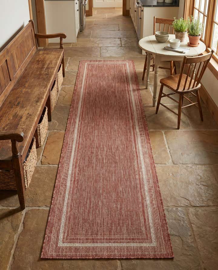 2' 7 x 10' Easy-Clean Border Indoor / Outdoor Runner Rug