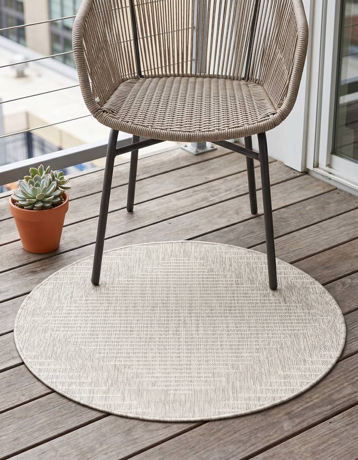 Detail image of 3' x 3' Easy-Clean Modern Indoor / Outdoor Round Rug