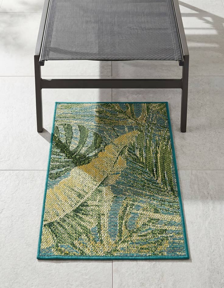 Detail image of 2' x 3' Easy-Clean Botanical Indoor / Outdoor Rug