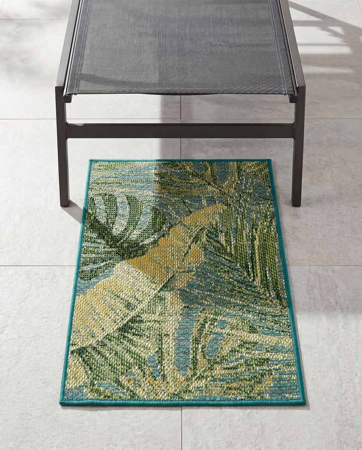 2' x 3' Easy-Clean Botanical Indoor / Outdoor Rug