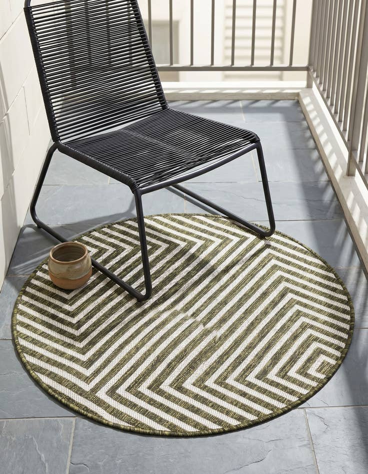 Detail image of 3' x 3' Easy-Clean Modern Indoor / Outdoor Round Rug
