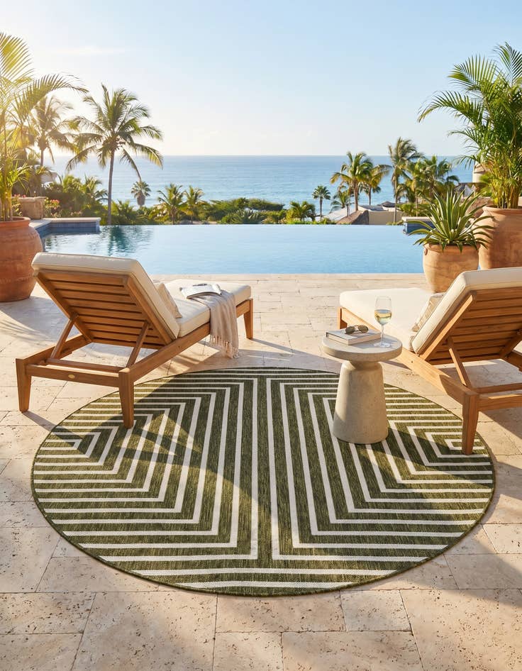 Detail image of 6' x 6' Easy-Clean Modern Indoor / Outdoor Round Rug