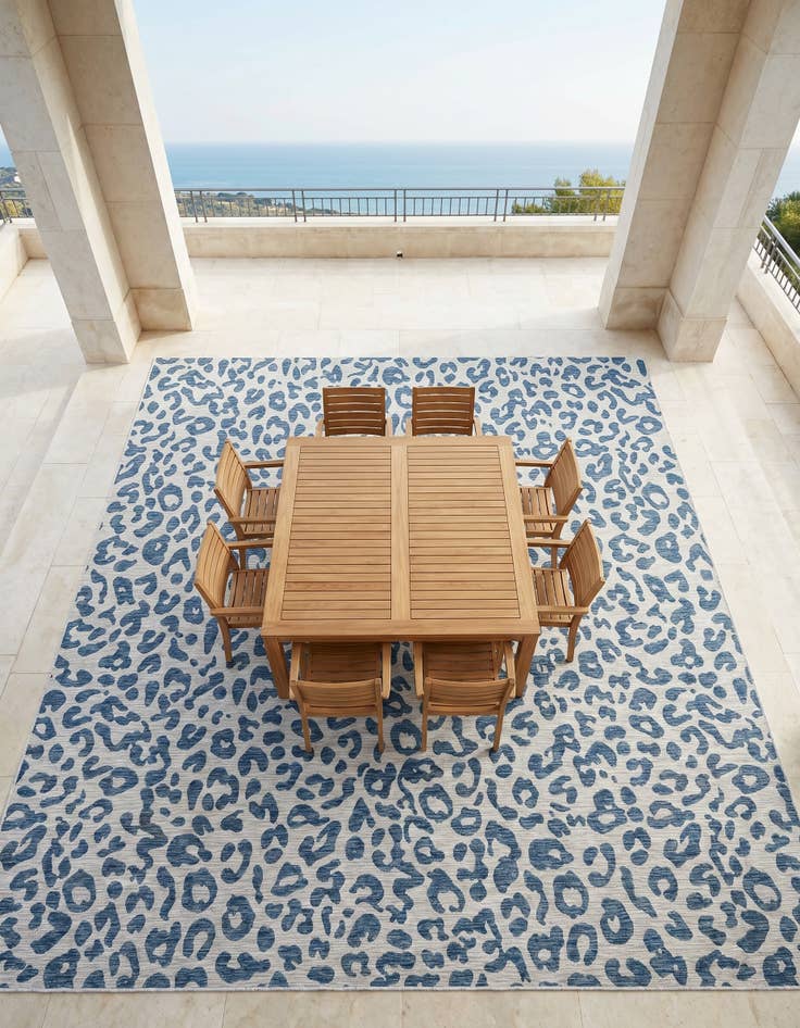 Detail image of 13' x 13' Easy-Clean Safari Indoor / Outdoor Square Rug