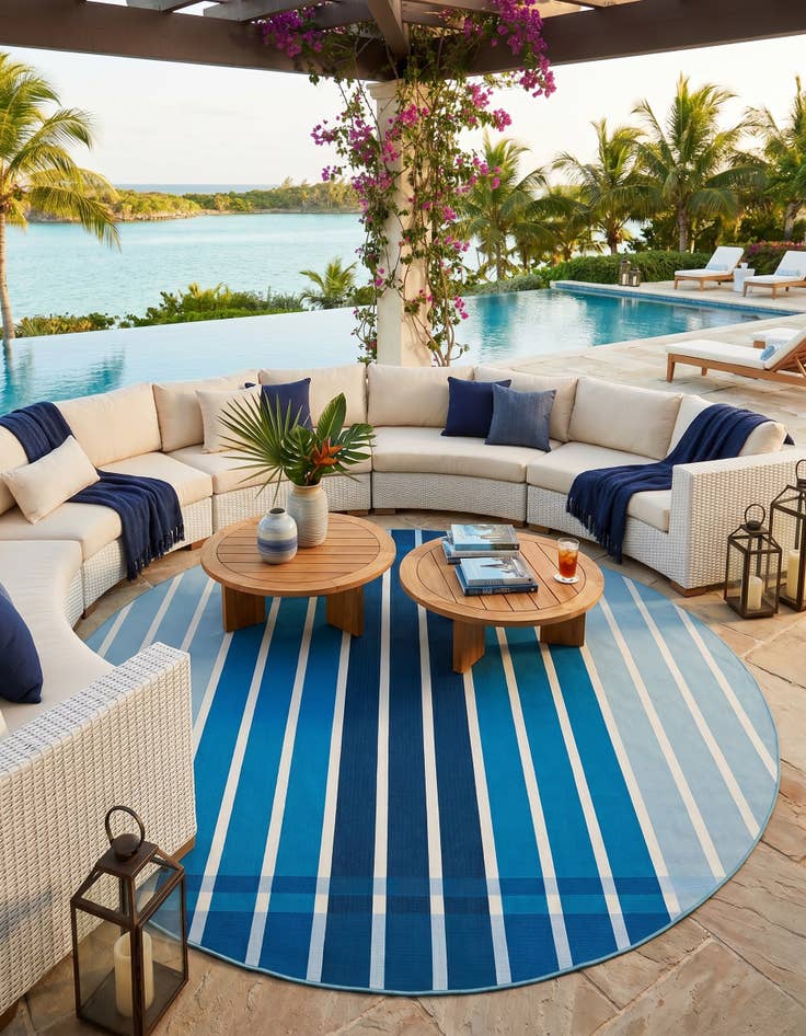 Detail image of 10' x 10' Easy-Clean Striped Indoor / Outdoor Round Rug