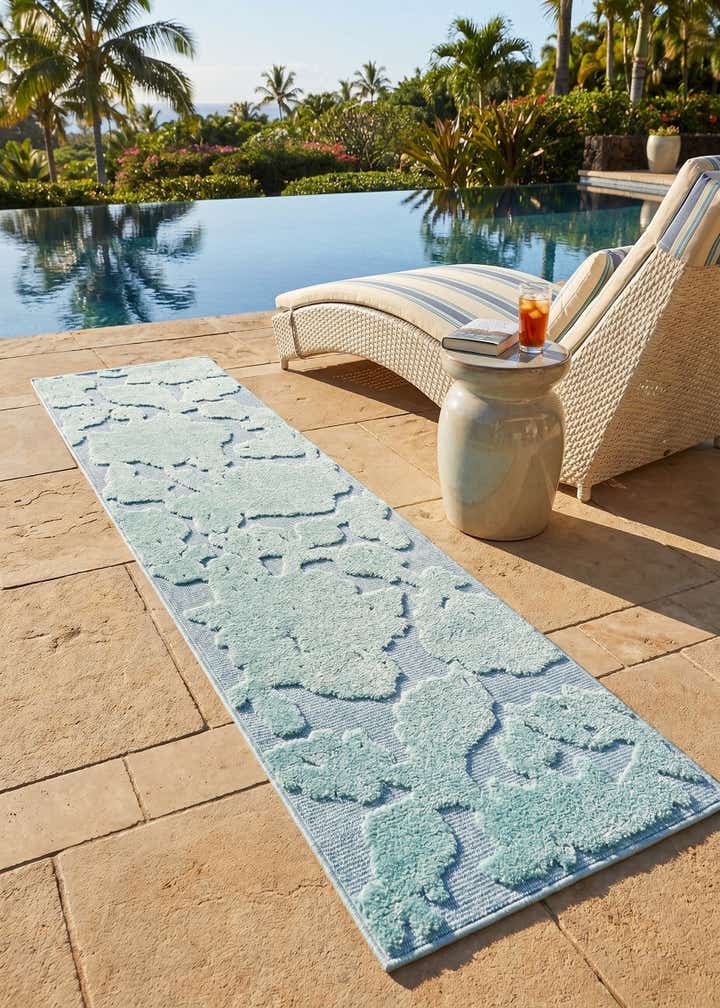 2' x 8' Easy-Clean Aruba Indoor / Outdoor Runner Rug