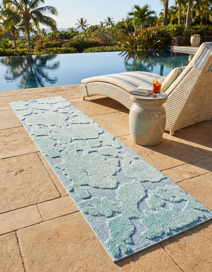 Detail image of 2' x 8' Easy-Clean Aruba Indoor / Outdoor Runner Rug