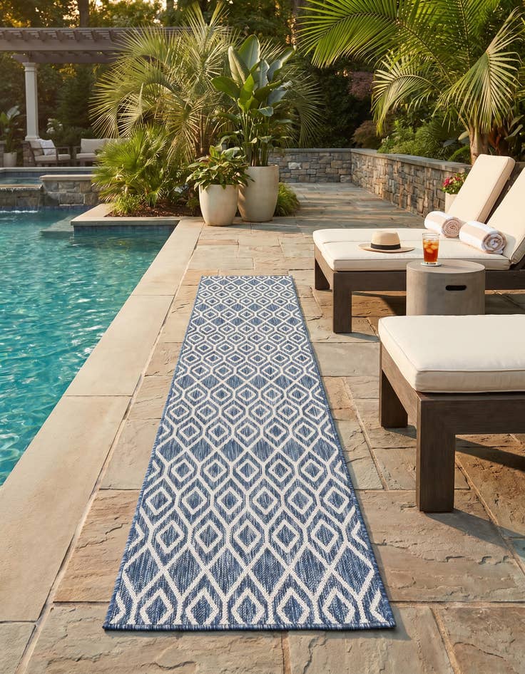 Detail image of 2' x 8' Easy-Clean Jill Zarin Turks and Caicos Indoor / Outdoor Runner Rug