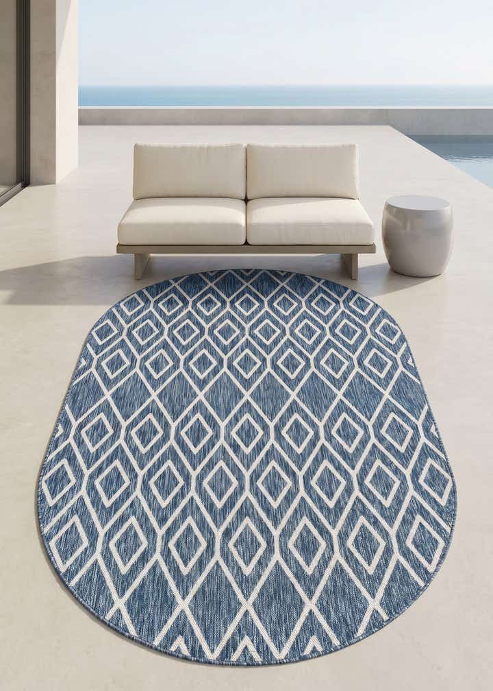 5' 3 x 8' Easy-Clean Jill Zarin Turks and Caicos Indoor / Outdoor Oval Rug