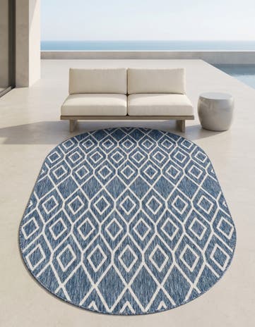 5' 3 x 8' Easy-Clean Jill Zarin Turks and Caicos Indoor / Outdoor Oval Rug
