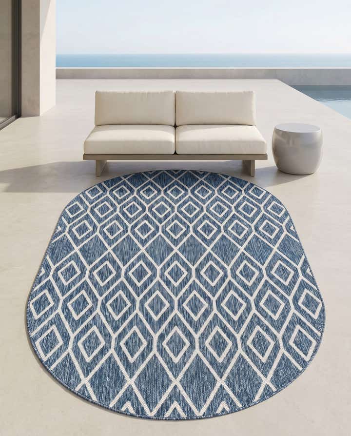 5' 3 x 8' Easy-Clean Jill Zarin Turks and Caicos Indoor / Outdoor Oval Rug