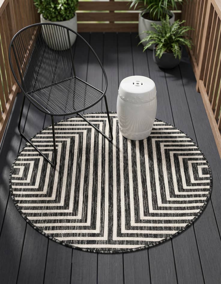 Detail image of 3' x 3' Easy-Clean Modern Indoor / Outdoor Round Rug