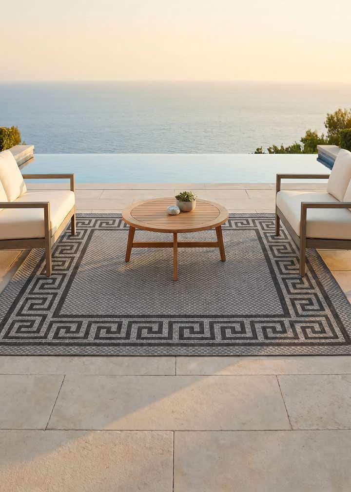 6' x 6' Easy-Clean Border Indoor / Outdoor Square Rug