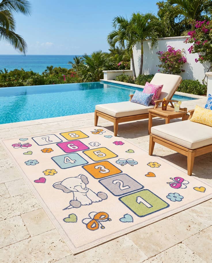 Detail image of 5' 3 x 7' 7 Easy-Clean Indoor / Outdoor Rug