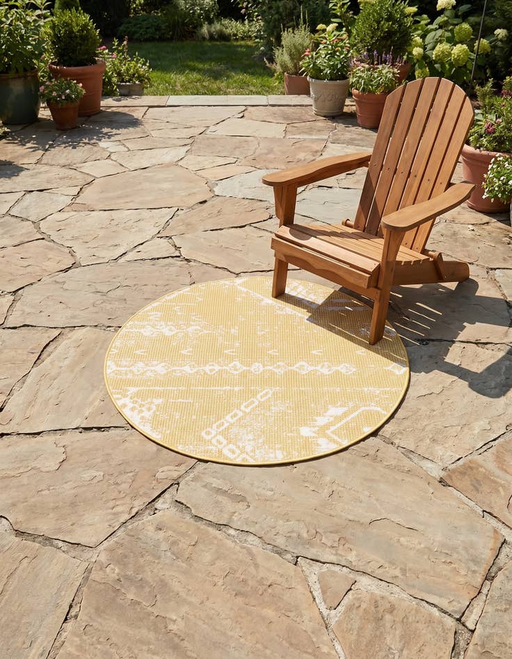 Detail image of 3' x 3' Easy-Clean Bohemian Indoor / Outdoor Round Rug