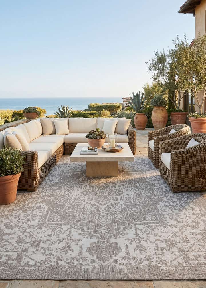 13' x 13' Easy-Clean Jill Zarin Dubai Indoor / Outdoor Square Rug