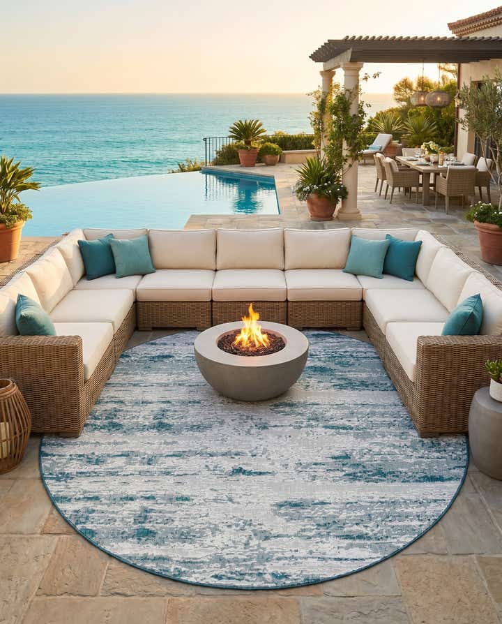 10' x 10' Easy-Clean Modern Indoor / Outdoor Round Rug