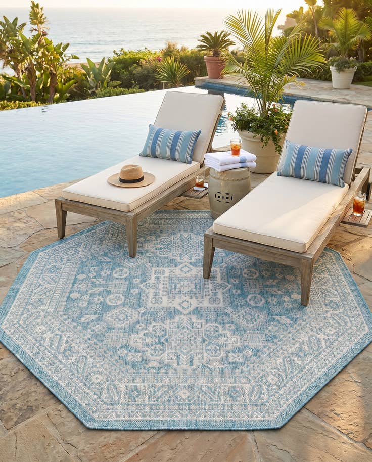 Detail image of 5' 3 x 5' 3 Easy-Clean Aztec Indoor / Outdoor Octagon Rug