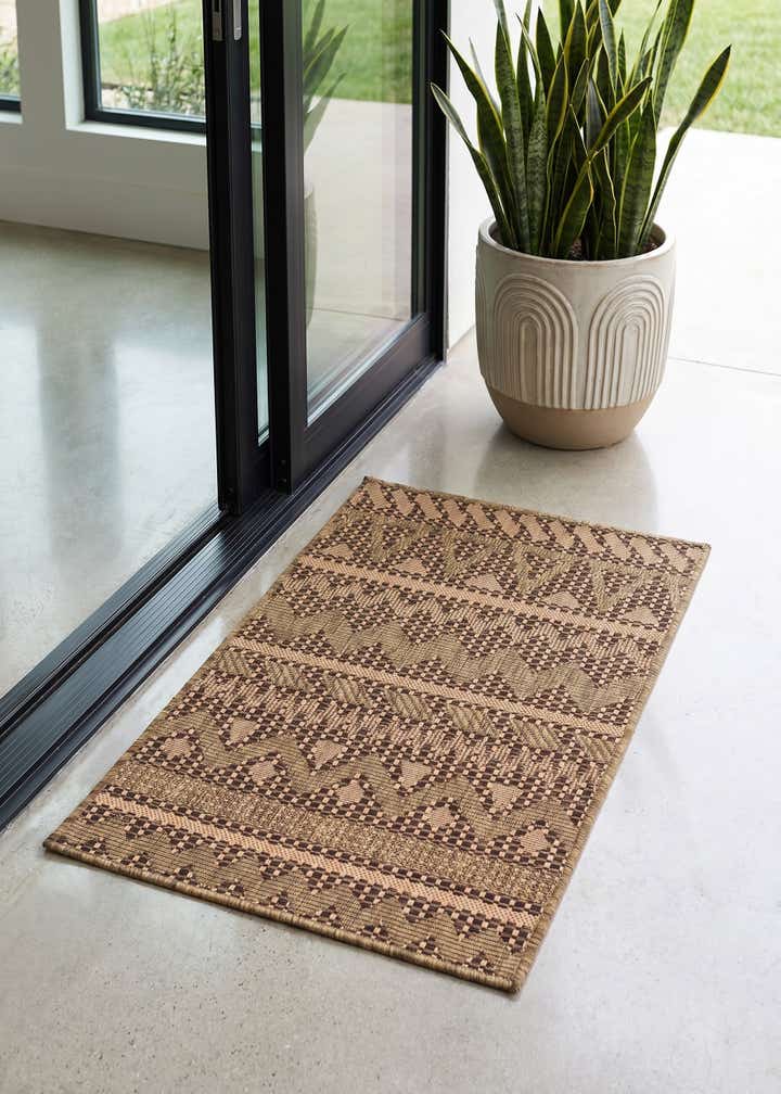 2' x 3' Easy-Clean Modern Indoor / Outdoor Rug
