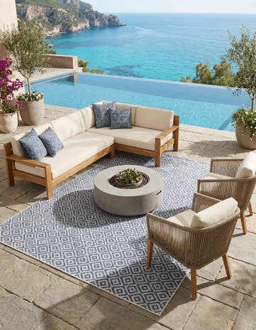 7' 10 x 10' Easy-Clean Jill Zarin Costa Rica Indoor / Outdoor Rug