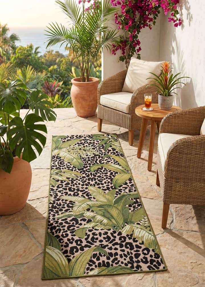 2' 7 x 7' Easy-Clean Botanical Indoor / Outdoor Runner Rug