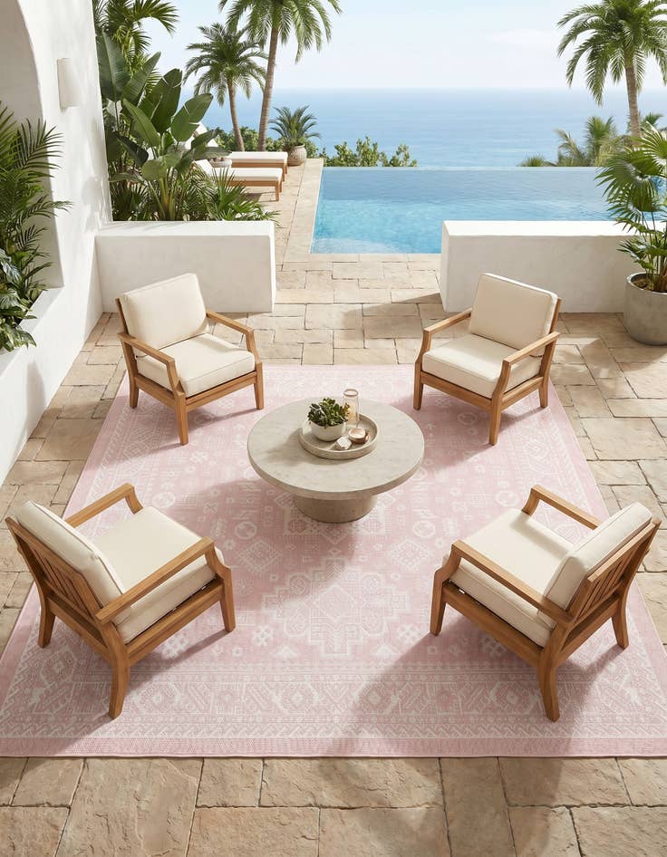 Detail image of 7' 10 x 7' 10 Easy-Clean Aztec Indoor / Outdoor Square Rug