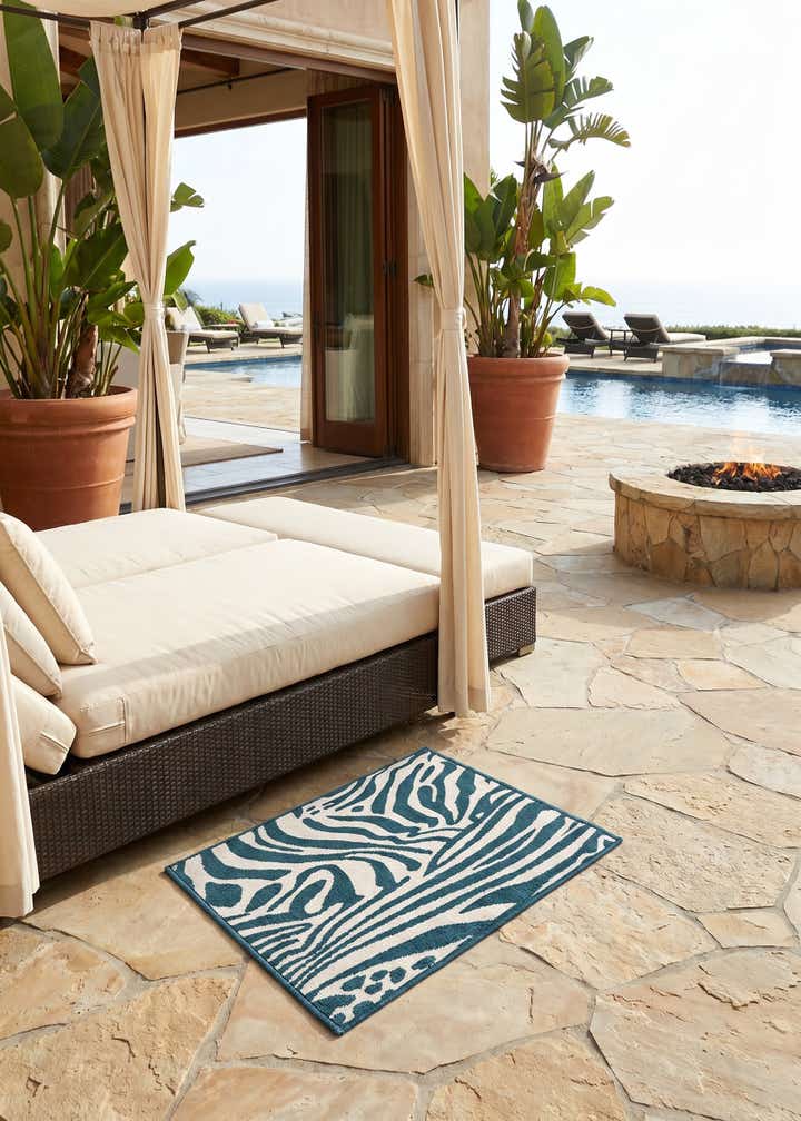 2' x 3' Easy-Clean Safari Indoor / Outdoor Rug