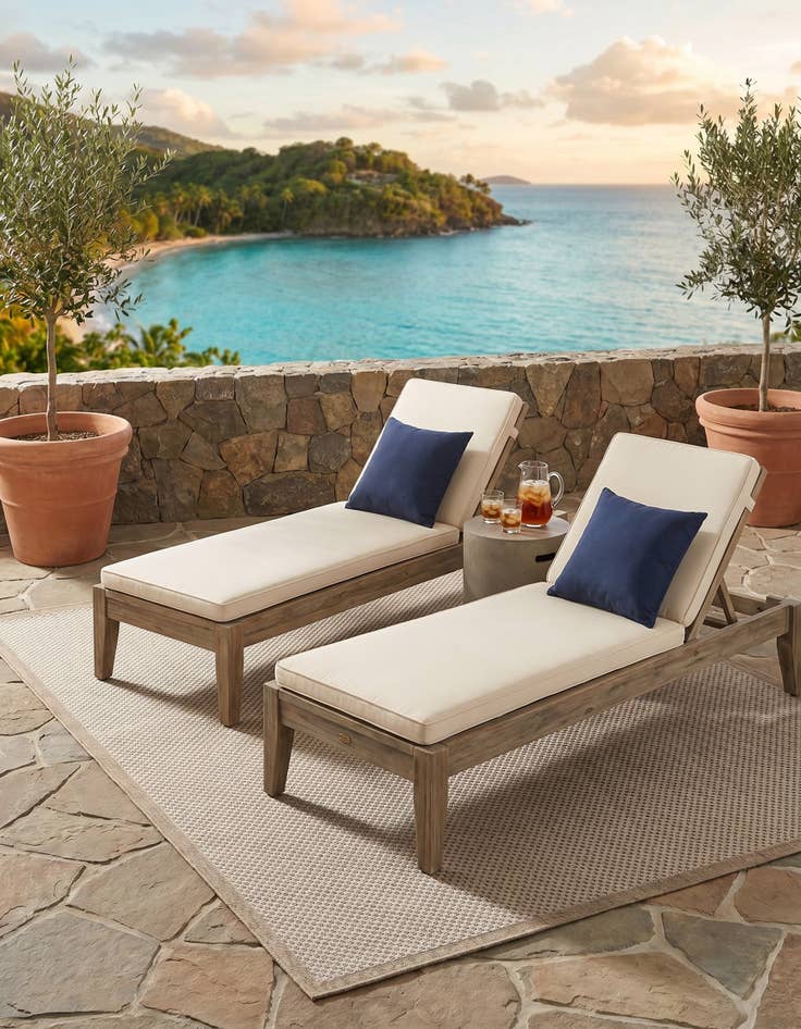 Detail image of 7' 10 x 10' Easy-Clean Border Indoor / Outdoor Rug